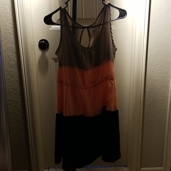 Dress - Picture 1 of 1